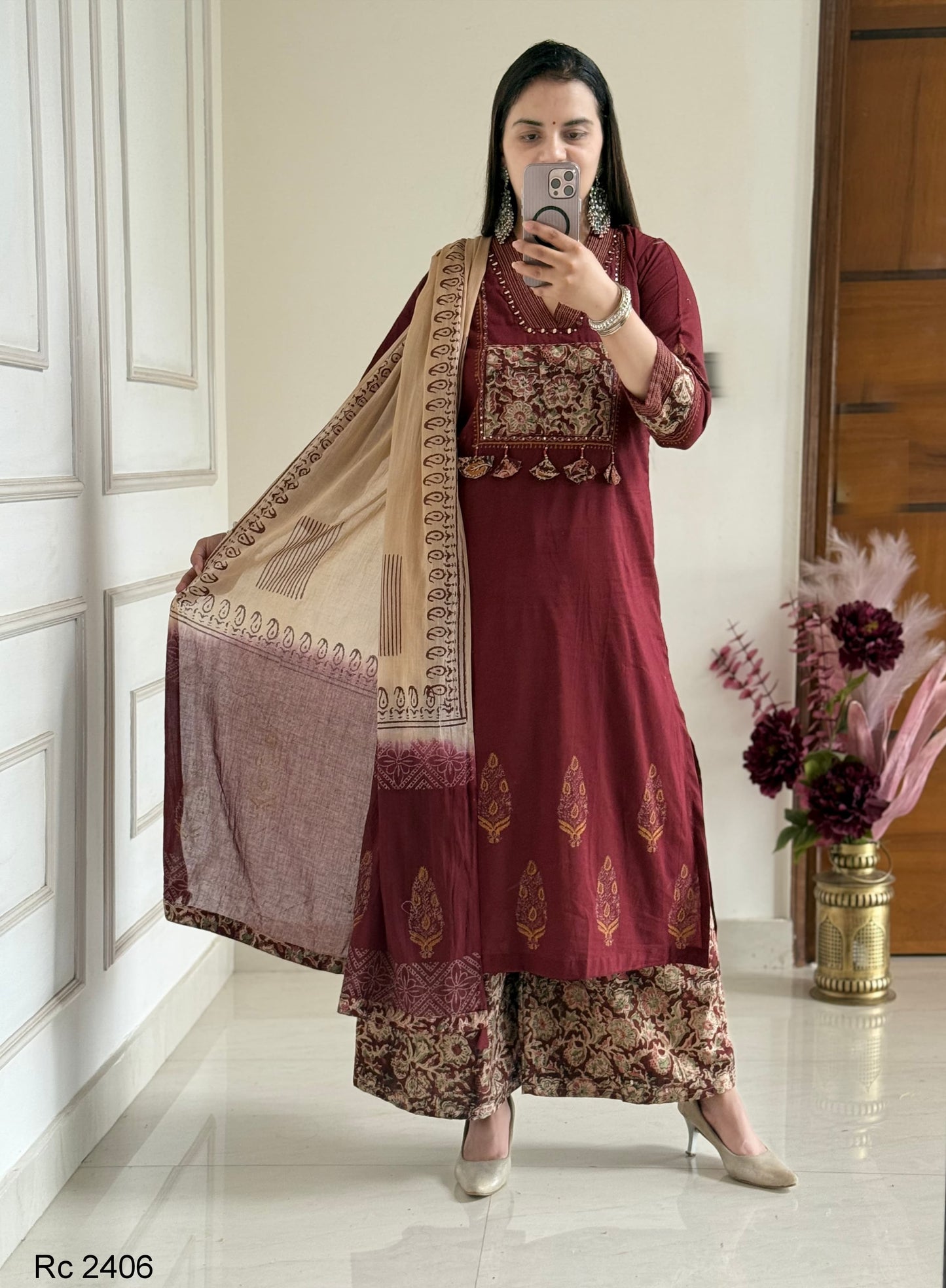 Handloom Cotton kurta with beautiful katha mirror work